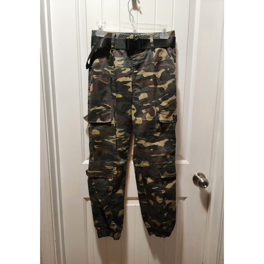 V.I.P. Green Camo Cargo Pants Joggers, Elastic Waist 27" Size 5 Belted